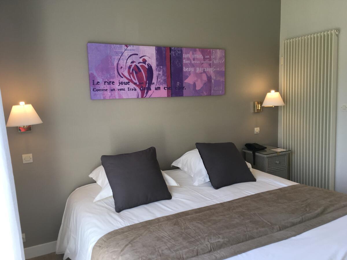 Logis Hotel Val De Vienne Le Vigeant Kültér fotó