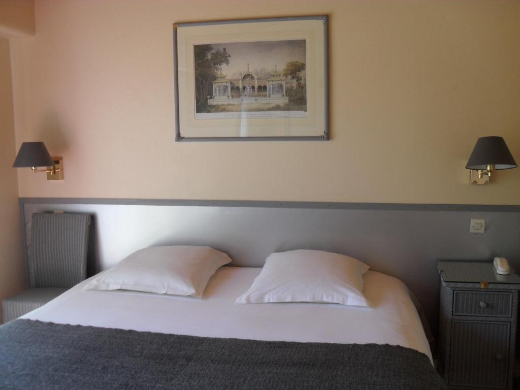 Logis Hotel Val De Vienne Le Vigeant Szoba fotó