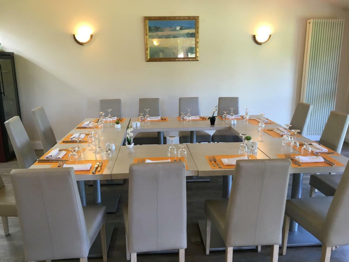 Logis Hotel Val De Vienne Le Vigeant Kültér fotó