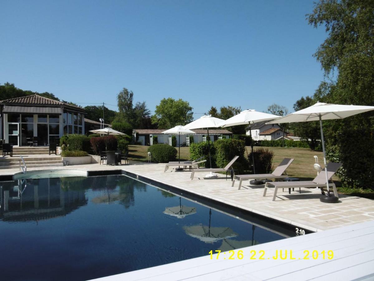 Logis Hotel Val De Vienne Le Vigeant Kültér fotó