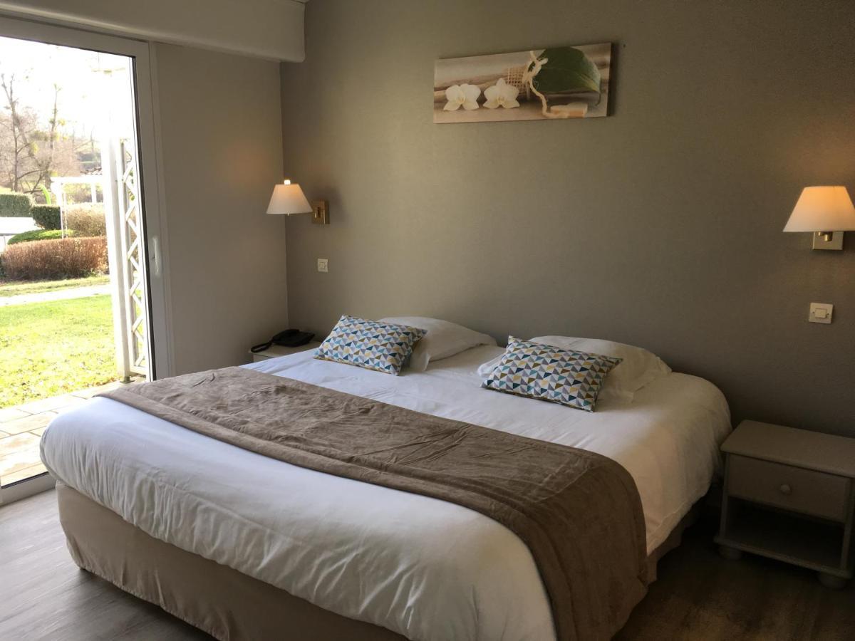 Logis Hotel Val De Vienne Le Vigeant Kültér fotó